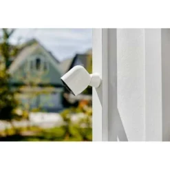 Arlo VMC4: Cutting-Edge Smart Home Security Camera For Ultimate Safety 22 Arlo VMC4: Cutting-Edge Smart Home Security Camera For Ultimate Safety -Electronics Store cameras arlo pro 3 for a more easy surveillance arlo pro 3 makes it easy to keep an eye on your home inside and out rain or shin 7