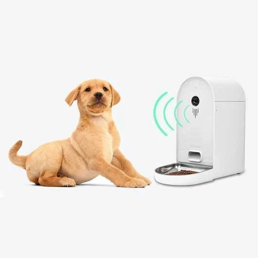 Smart Pet Feeder With Camera: Stay Connected To Your Pets 1 Smart Pet Feeder With Camera: Stay Connected To Your Pets