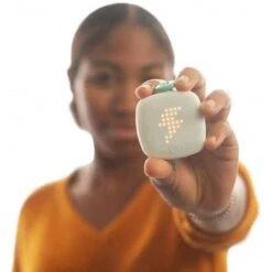 ImagiLabs ImagiCharm, The Programmable Key Ring -Electronics Store imagilabs imagicharm the programmable key ring 1 2