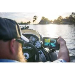 Lowrance Hook Reveal: Crystal-Clear Fish Finding With GPS Plotter -Electronics Store lowrance hook reveal 5 the fish sonar 1 2